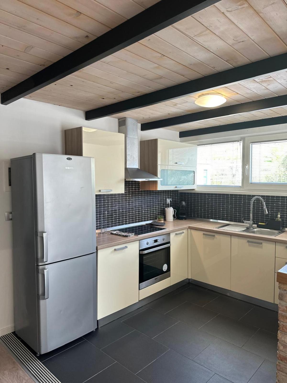 Apartment Stucin Vipava Exterior foto